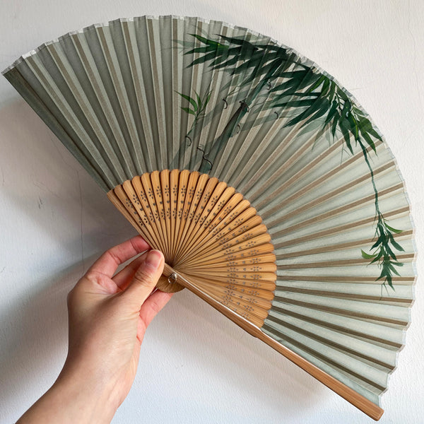 Hand Painted: 7" Original Silk Chinese Style Fan